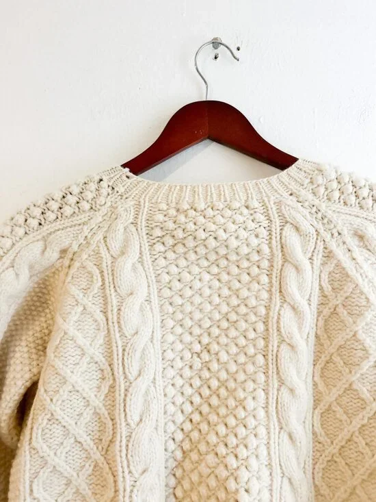 VINTAGE Snowflakes Hand Knit Pure Wool Aran Fisherman Cable Knit Cardigan - Picture 11 of 14